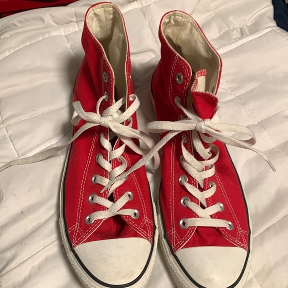Converse size men’s 11 chucks